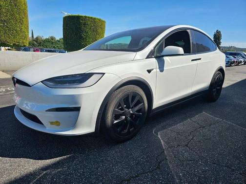 2022 Tesla Model X Base