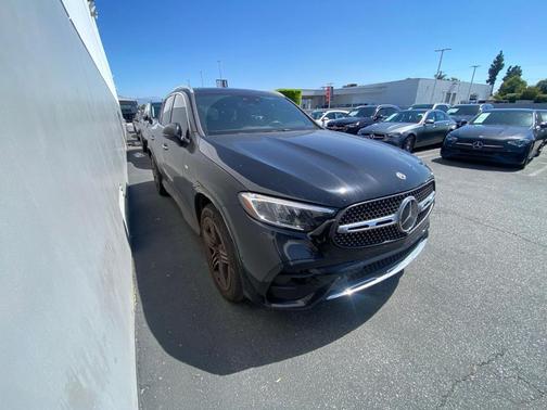 Black 2025 Mercedes-Benz GLC 350e Base 4MATIC