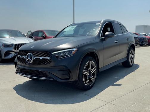 2026 Mercedes-Benz GLC 300 Base