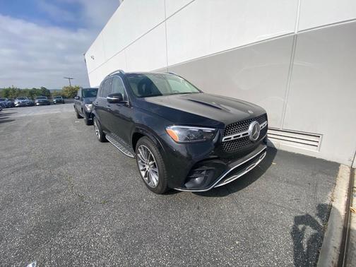 Obsidian Black Metallic 2026 Mercedes-Benz GLE 450 4MATIC
