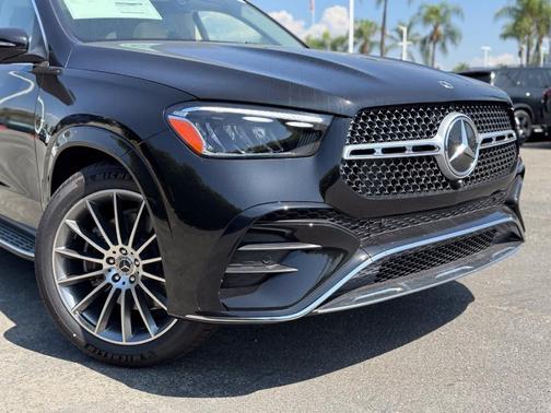 Obsidian Black Metallic 2026 Mercedes-Benz GLE 450 4MATIC