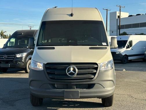 2025 Mercedes-Benz Sprinter 2500 High Roof