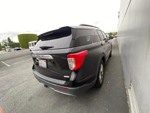 Black Metallic 2020 Ford Explorer XLT