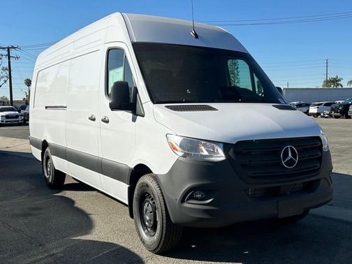Arctic White 2025 Mercedes-Benz Sprinter 2500 170 WB High Roof Extended Cargo