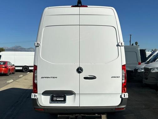 2025 Mercedes-Benz Sprinter 2500 170 WB High Roof Extended Cargo