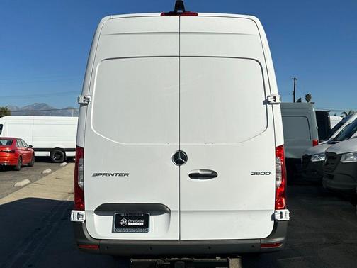 Arctic White 2025 Mercedes-Benz Sprinter 2500 170 WB High Roof Extended Cargo