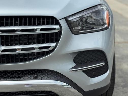Silver Metallic 2026 Mercedes-Benz GLE 350 Base