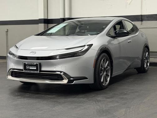 CUTTING EDGE 2024 Toyota Prius Prime XSE