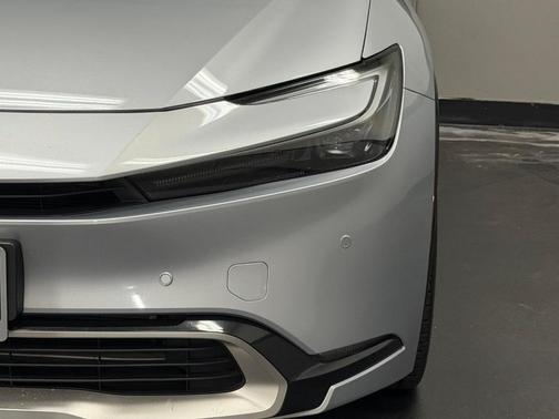 CUTTING EDGE 2024 Toyota Prius Prime XSE