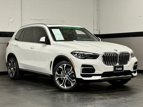 Alpine White 2023 BMW X5 sDrive40i