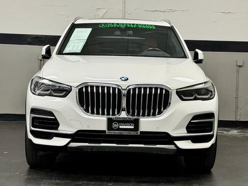 Alpine White 2023 BMW X5 sDrive40i