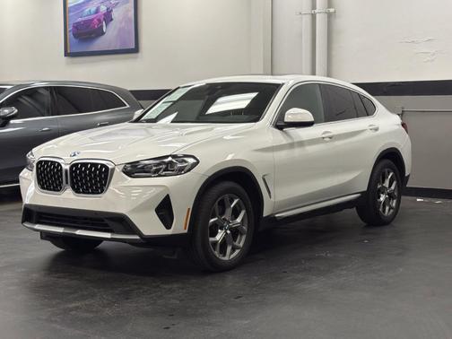 Alpine White 2023 BMW X4 xDrive30i