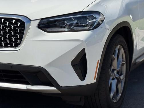 Alpine White 2023 BMW X4 xDrive30i