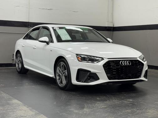 2025 Audi A4 45 S line quattro Premium