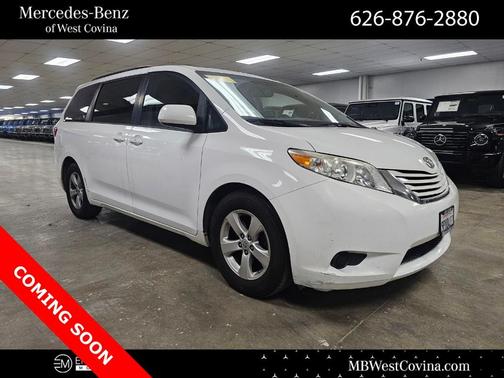 2015 Toyota Sienna LE