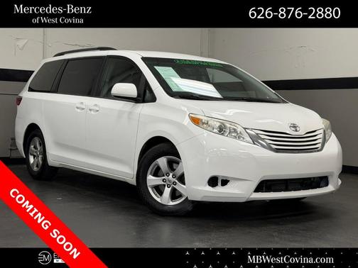 2015 Toyota Sienna LE