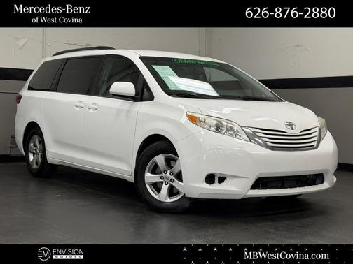 2015 Toyota Sienna LE