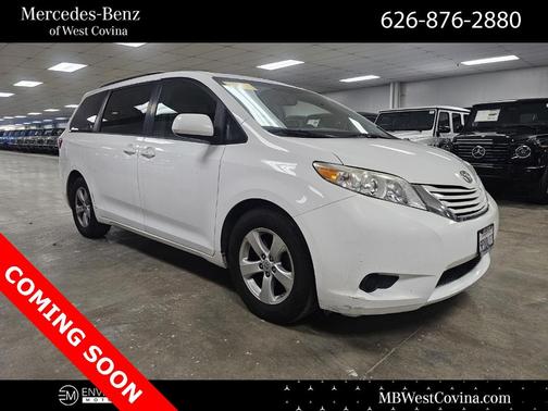 2015 Toyota Sienna LE