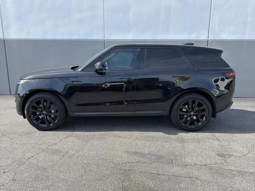 2024 Land Rover Range Rover Sport SE