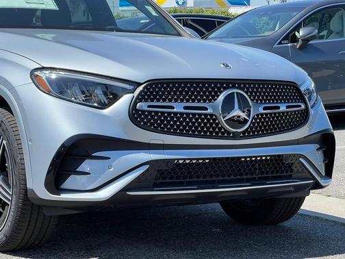 2025 Mercedes-Benz GLC 350e Base 4MATIC