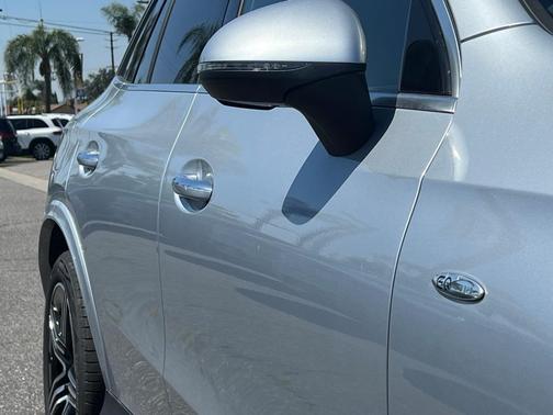 2025 Mercedes-Benz GLC 350e Base 4MATIC