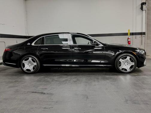 Black 2024 Mercedes-Benz Maybach S 680 Base 4MATIC