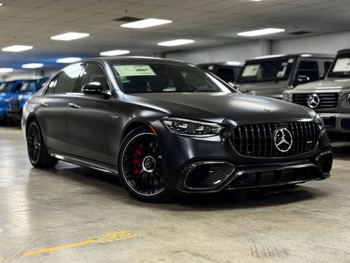 2026 Mercedes-Benz AMG S 63 E Base