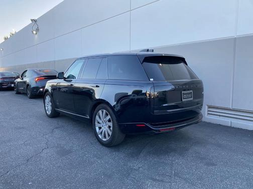 2023 Land Rover Range Rover P400 SE