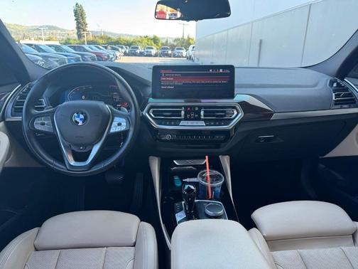 White Metallic 2023 BMW X4 xDrive30i