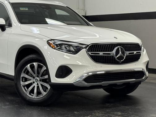2025 Mercedes-Benz GLC 300 Base