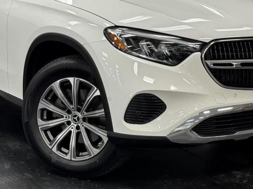 2025 Mercedes-Benz GLC 300 Base