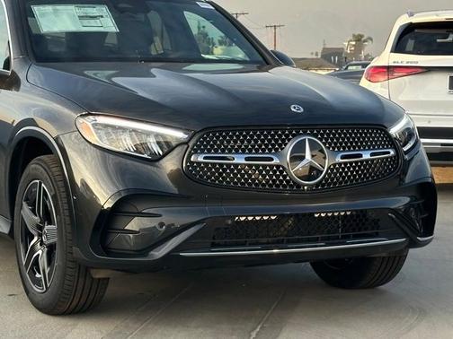 2025 Mercedes-Benz GLC 300 Base