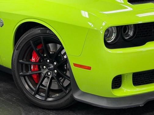 Sublime Metallic 2023 Dodge Challenger SRT Hellcat