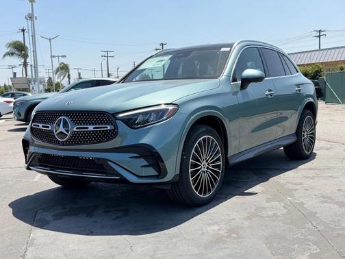 Silver Metallic 2026 Mercedes-Benz GLC 300 Base