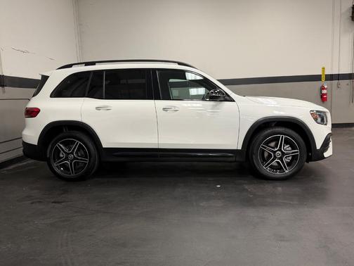 2023 Mercedes-Benz GLB 250 Base 4MATIC