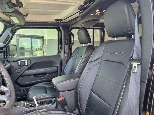 Black Clearcoat 2023 Jeep Wrangler 4xe Sahara