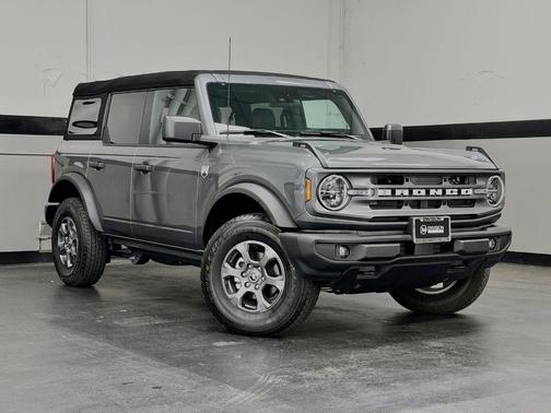 Gray Metallic 2024 Ford Bronco Big Bend