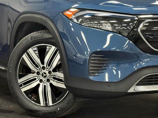 2023 Mercedes-Benz EQB 250 Base