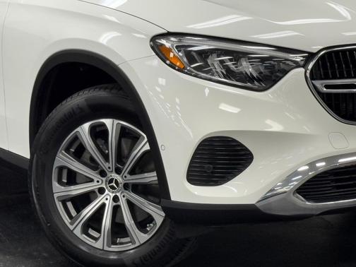 2025 Mercedes-Benz GLC 300 Base