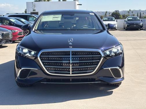 Blue 2027 Mercedes-Benz S-Class 500
