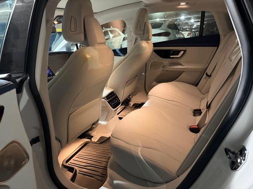 2024 Mercedes-Benz EQE 350 Base 4MATIC