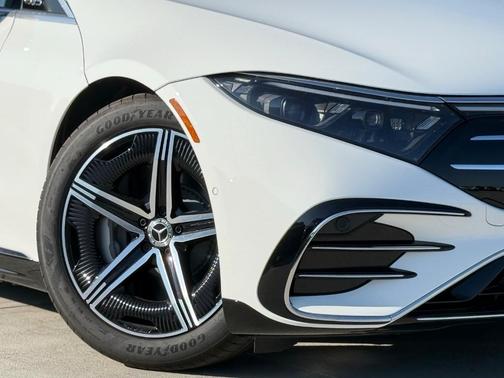 2026 Mercedes-Benz EQS 450+ Base