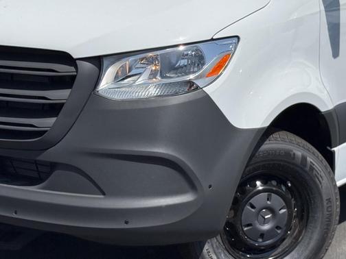 2026 Mercedes-Benz Sprinter 2500 Standard Roof