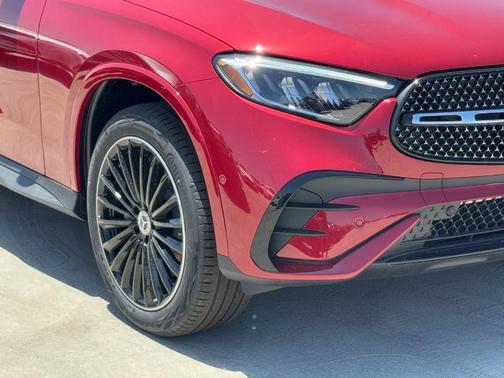 2025 Mercedes-Benz GLC 300 Base 4MATIC