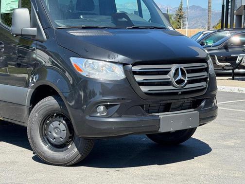 2026 Mercedes-Benz Sprinter 2500 High Roof