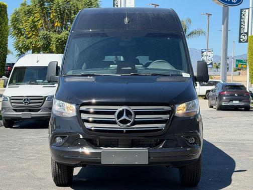 2026 Mercedes-Benz Sprinter 2500 High Roof