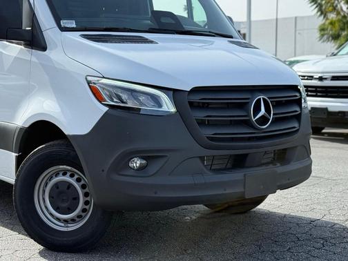 2025 Mercedes-Benz Sprinter 2500 Standard Roof
