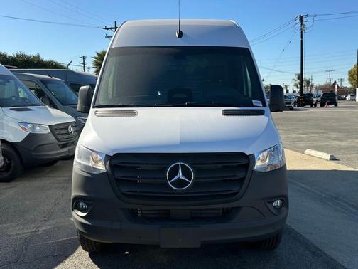 2025 Mercedes-Benz Sprinter 2500 170 WB High Roof Extended Cargo