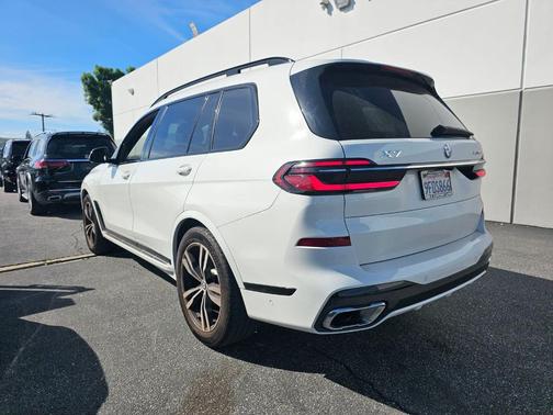 2023 BMW X7 xDrive40i