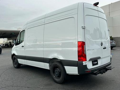 2025 Mercedes-Benz Sprinter 2500 Standard Roof